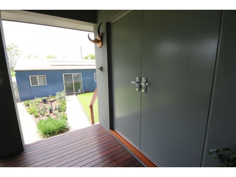 24 SIXTH Street, Home Hill QLD 4806