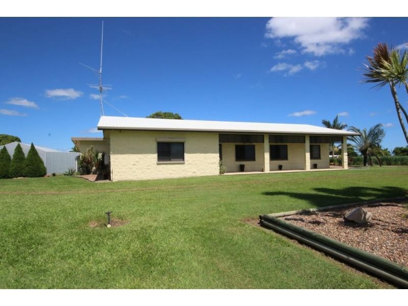 87 DOWNS Road, Jarvisfield QLD 4807