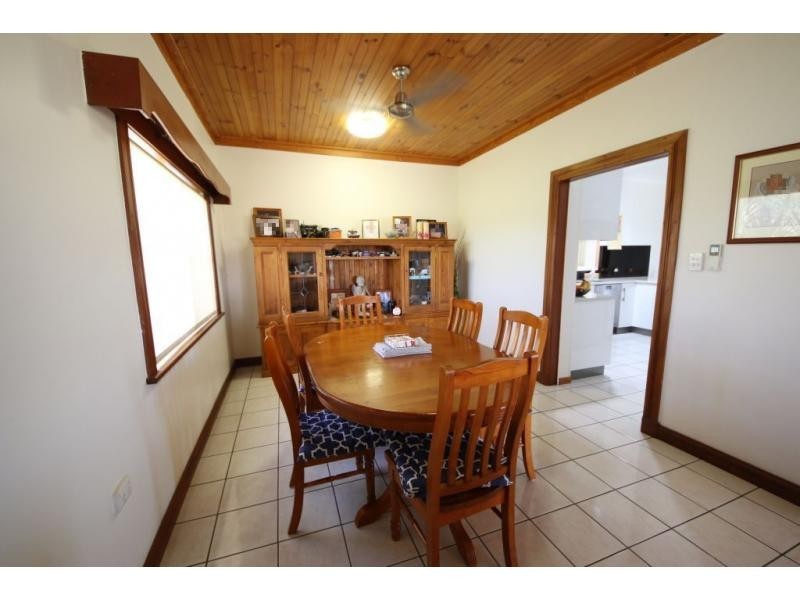 87 DOWNS Road, Jarvisfield QLD 4807