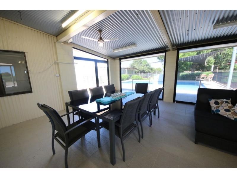 87 DOWNS Road, Jarvisfield QLD 4807