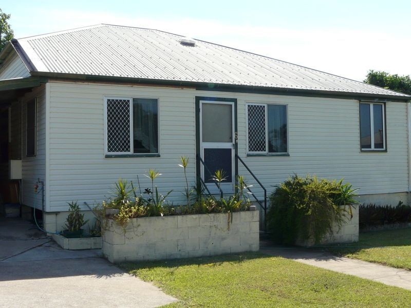 6 LITTLE YOUNG Street, Ayr QLD 4807