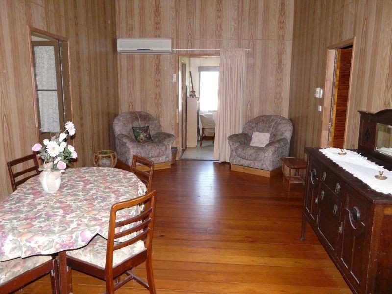 6 LITTLE YOUNG Street, Ayr QLD 4807