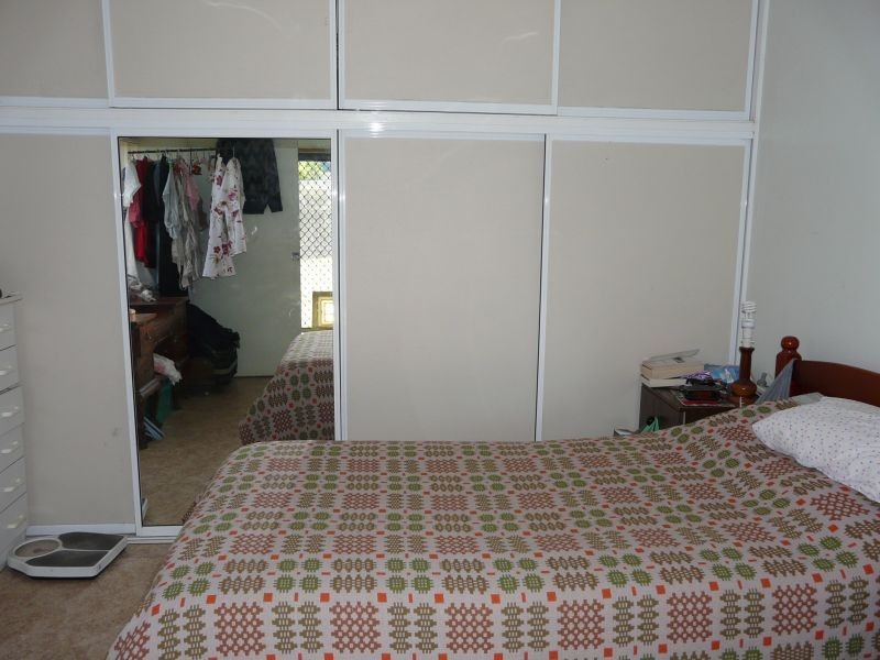 6 LITTLE YOUNG Street, Ayr QLD 4807