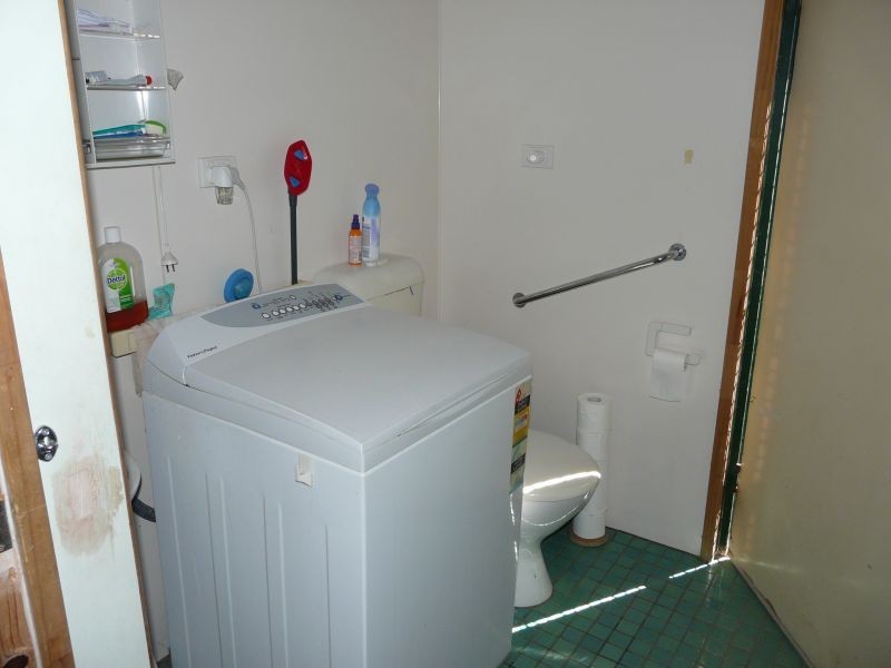 6 LITTLE YOUNG Street, Ayr QLD 4807