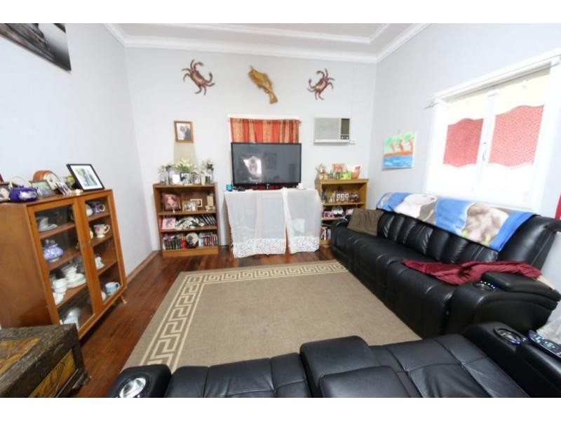 90 BANISTER Street, Brandon QLD 4808