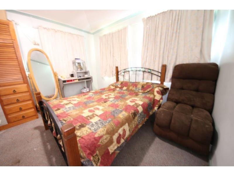 90 BANISTER Street, Brandon QLD 4808