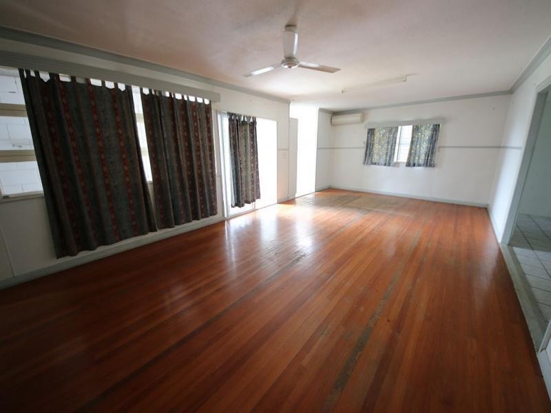 12 PORTER Street, Ayr QLD 4807