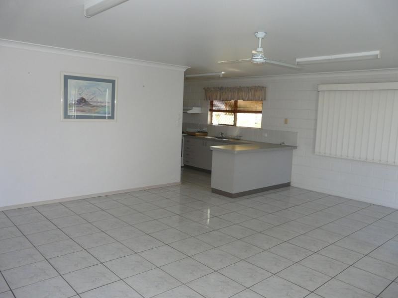 4/135 GRAHAM Street, Ayr QLD 4807