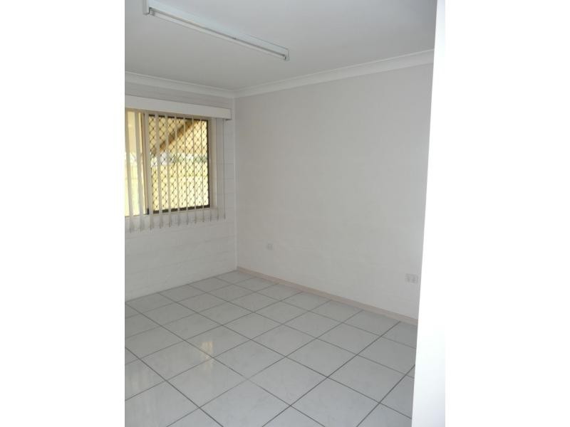 4/135 GRAHAM Street, Ayr QLD 4807
