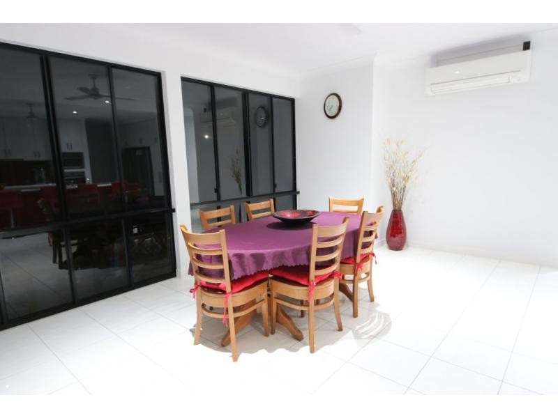 72 YOUNG STREET, Ayr QLD 4807