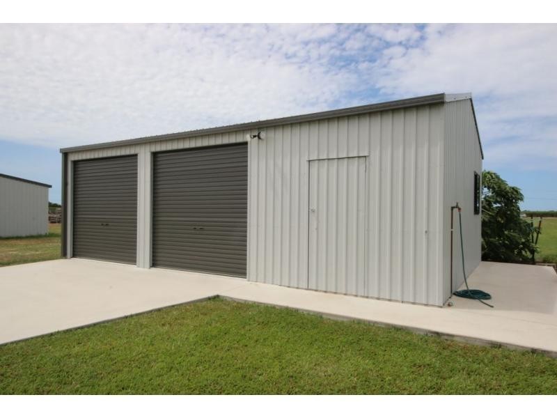 72 YOUNG STREET, Ayr QLD 4807