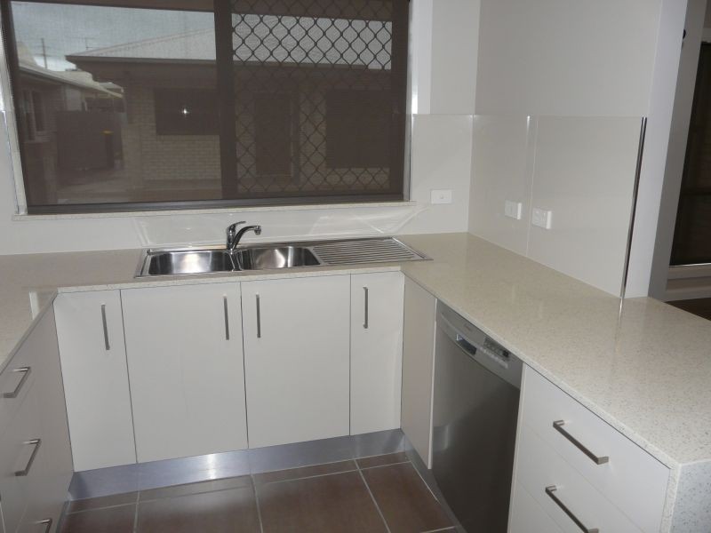 Unit 7/49-51 MACMILLAN Street, Ayr QLD 4807