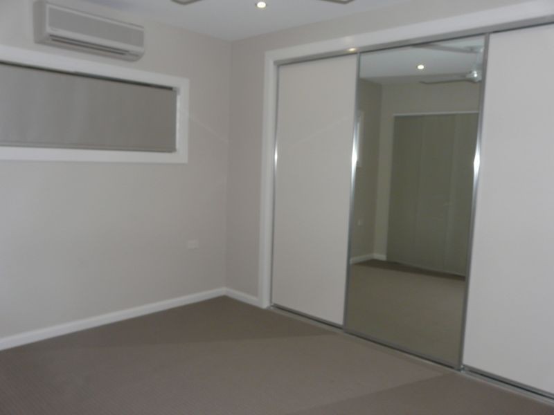 Unit 7/49-51 MACMILLAN Street, Ayr QLD 4807