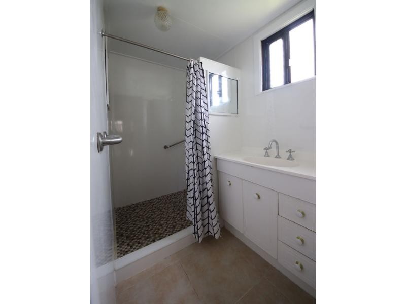 27 TENTH STREET, Home Hill QLD 4806