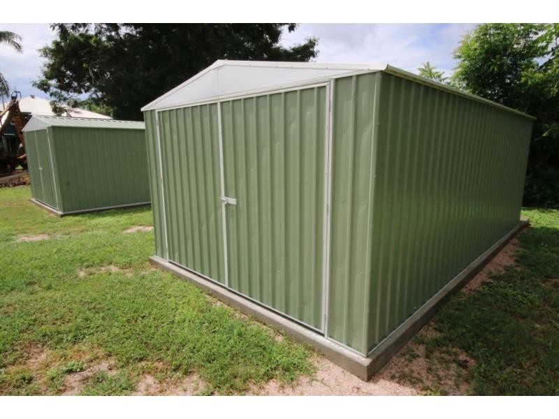 27 TENTH STREET, Home Hill QLD 4806