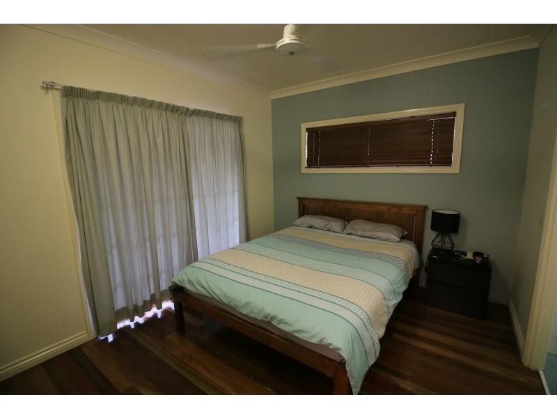 7 SEARLE COURT, Ayr QLD 4807