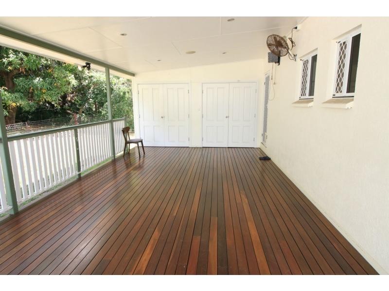 7 SEARLE COURT, Ayr QLD 4807