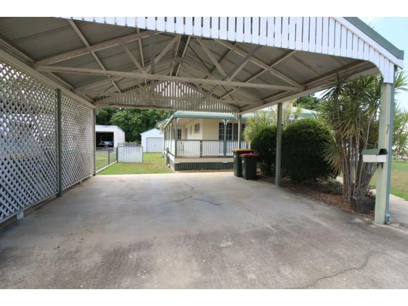 7 SEARLE COURT, Ayr QLD 4807