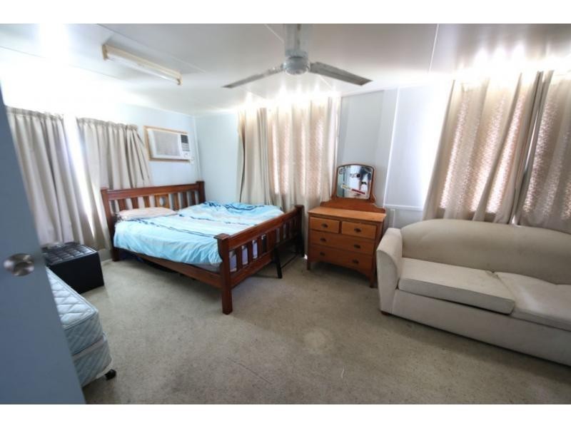 42 FIFTH AVENUE, Home Hill QLD 4806