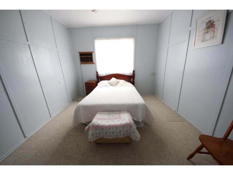 42 FIFTH AVENUE, Home Hill QLD 4806