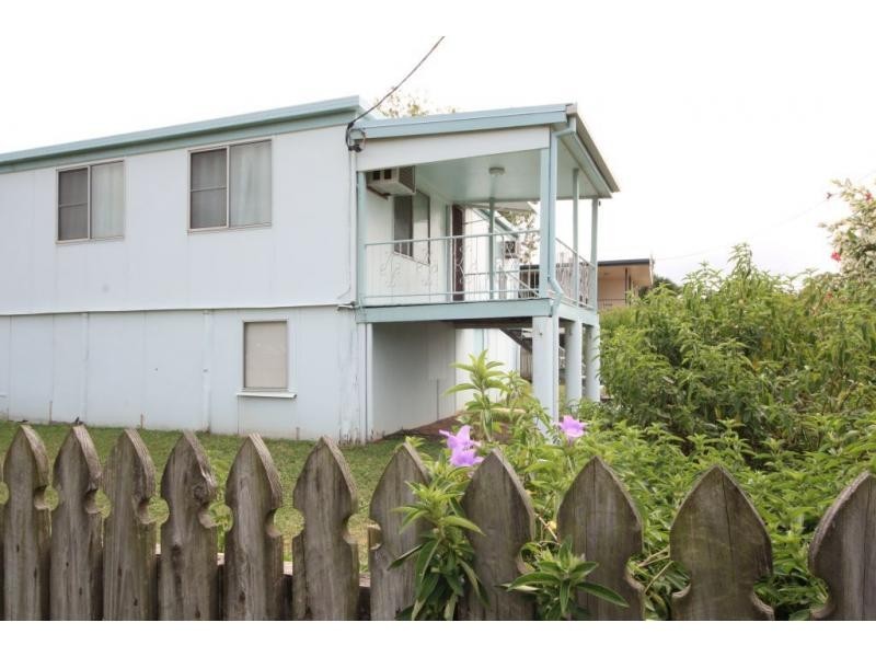 42 FIFTH AVENUE, Home Hill QLD 4806