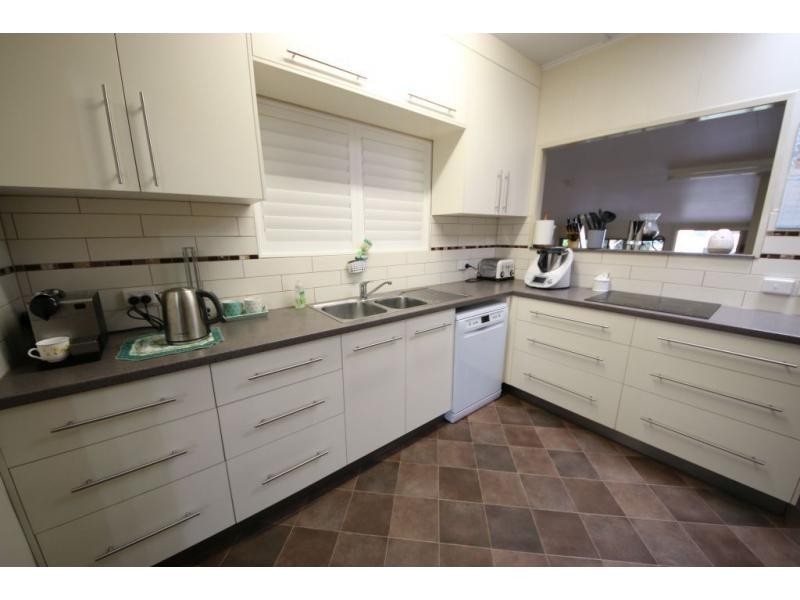 40 ALBERT Crescent, Ayr QLD 4807