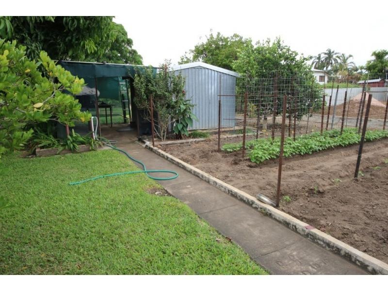 57 TENTH AVENUE, Home Hill QLD 4806