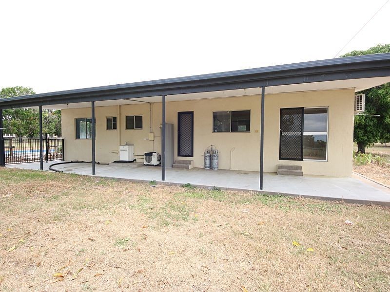35 JUANITA DRIVE, Mount Kelly QLD 4807