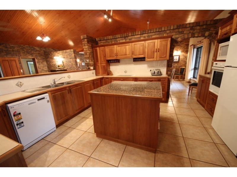 220 EDWARDS STREET, Ayr QLD 4807