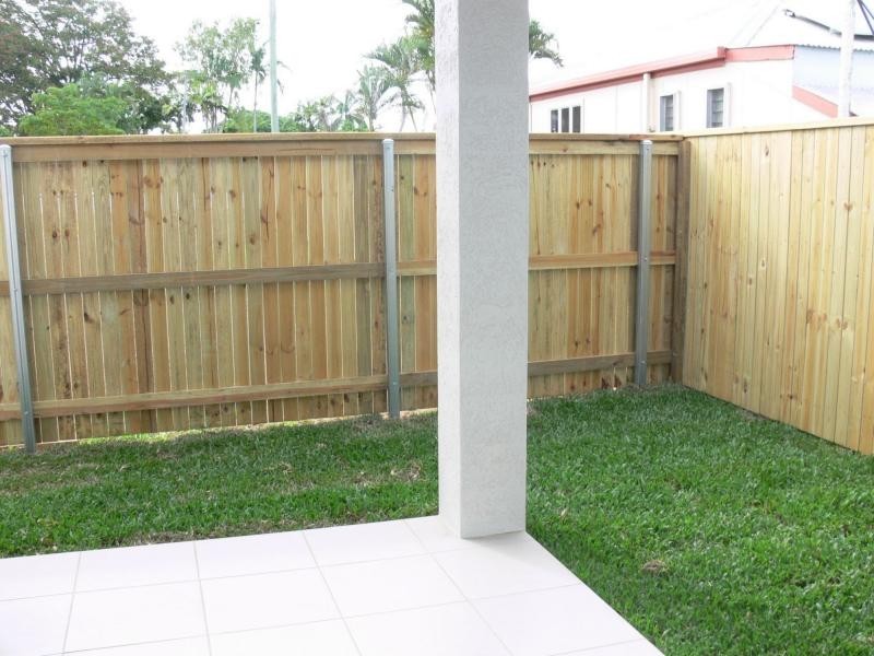 1/21 Wickham Street, Ayr QLD 4807