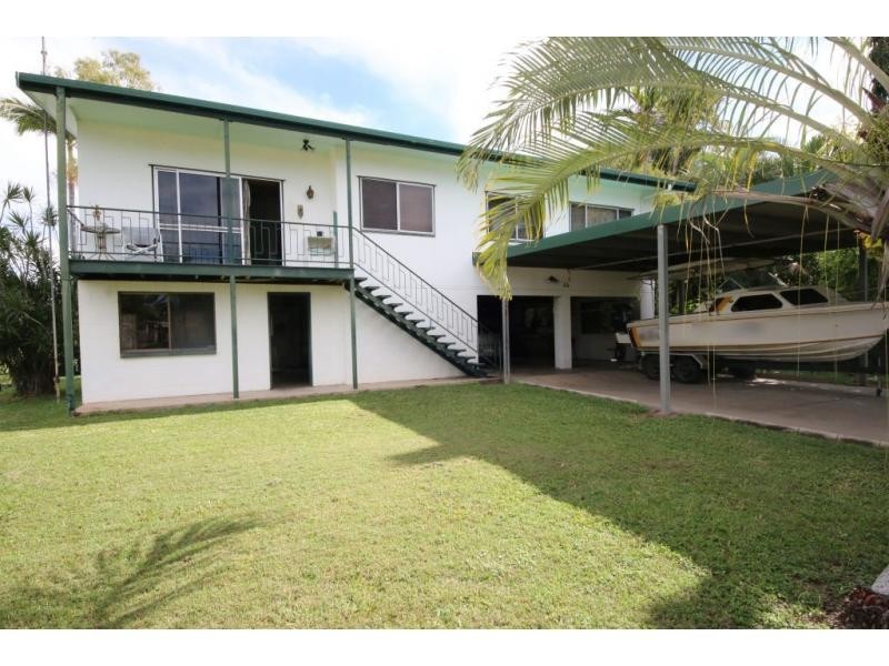 44 THIRD AVENUE, Home Hill QLD 4806