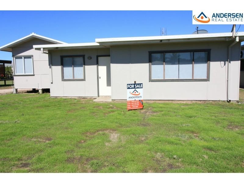 11 GREEN STREET, Brandon QLD 4808