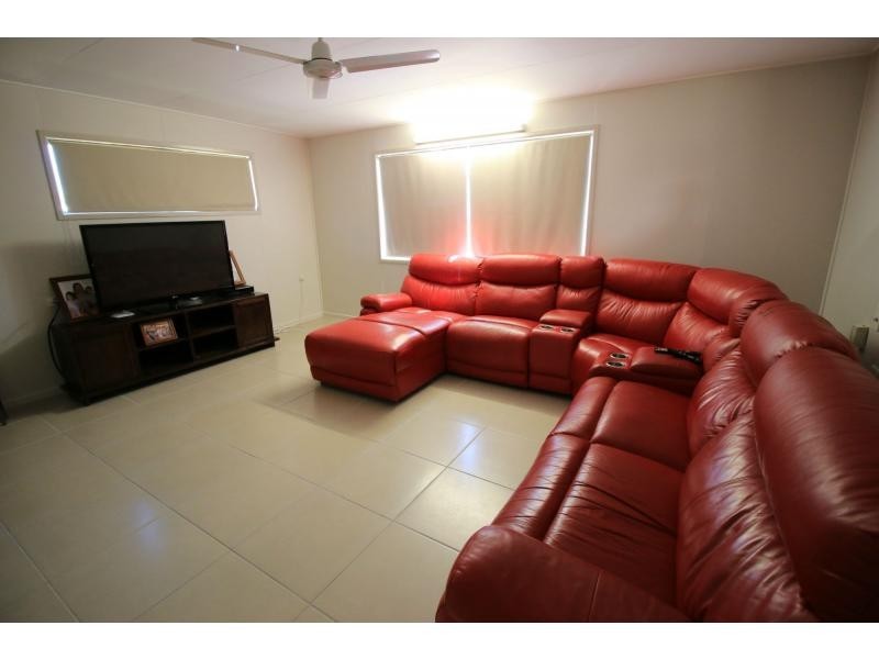 11 GREEN STREET, Brandon QLD 4808