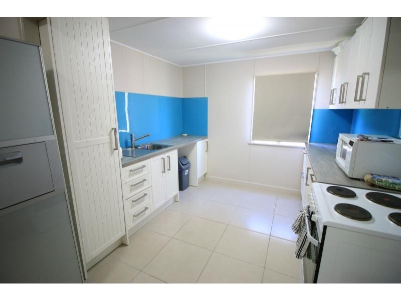 11 GREEN STREET, Brandon QLD 4808