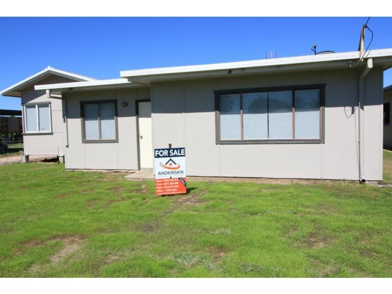 11 GREEN STREET, Brandon QLD 4808