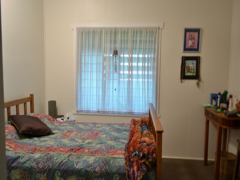 90 DRYSDALE Street, Brandon QLD 4808