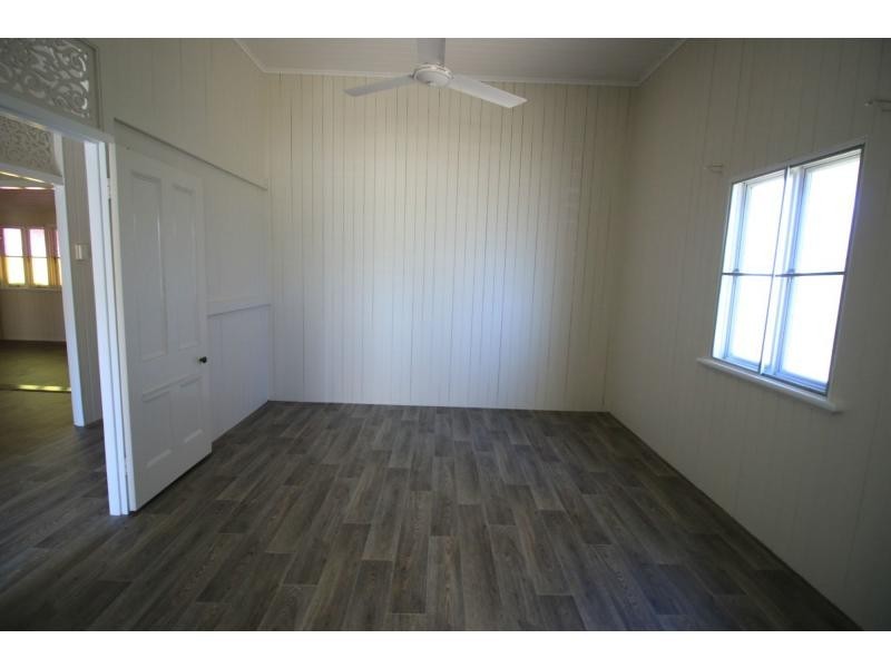54 Munro Street, Ayr QLD 4807