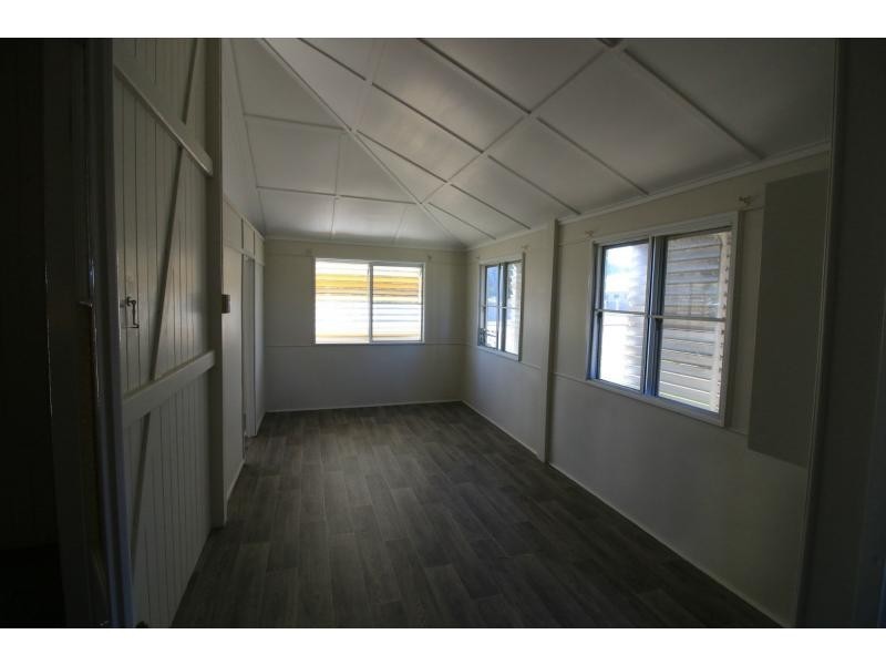 54 Munro Street, Ayr QLD 4807