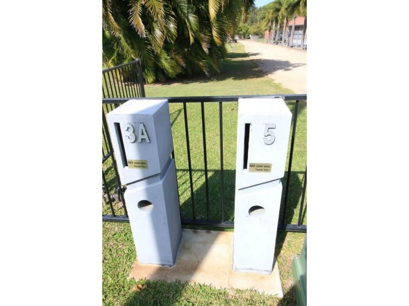 3A HILLCREST Place, Ayr QLD 4807