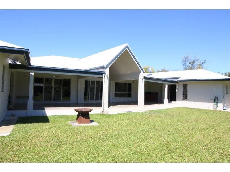 6 CASPIAN Court, Kelso QLD 4815