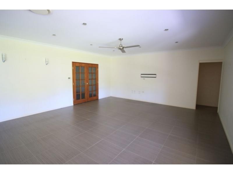 6 CASPIAN Court, Kelso QLD 4815