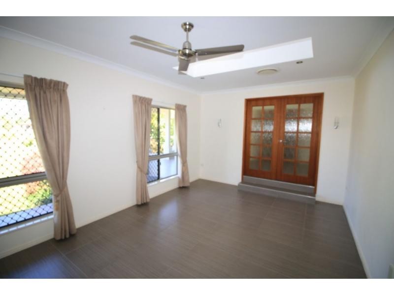 6 CASPIAN Court, Kelso QLD 4815