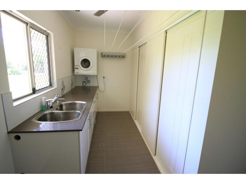 6 CASPIAN Court, Kelso QLD 4815
