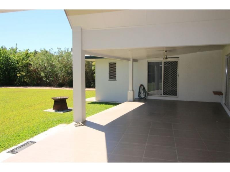 6 CASPIAN Court, Kelso QLD 4815