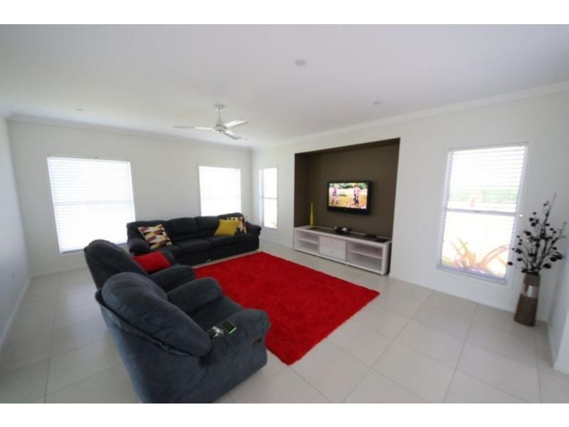 145 BURSTALL Road, Ayr QLD 4807