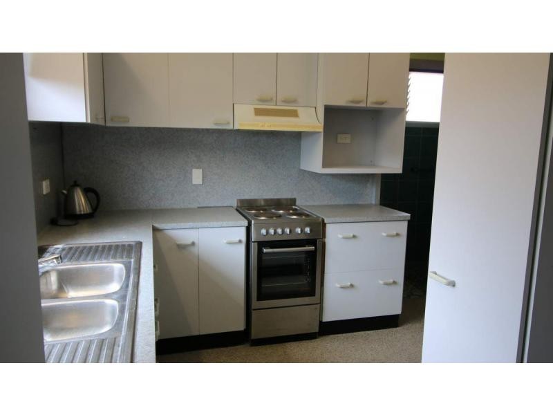 11 Cox Street, Ayr QLD 4807