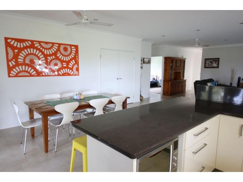 47A BOWLING Green, Brandon QLD 4808