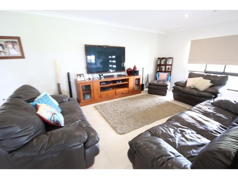 47A BOWLING Green, Brandon QLD 4808