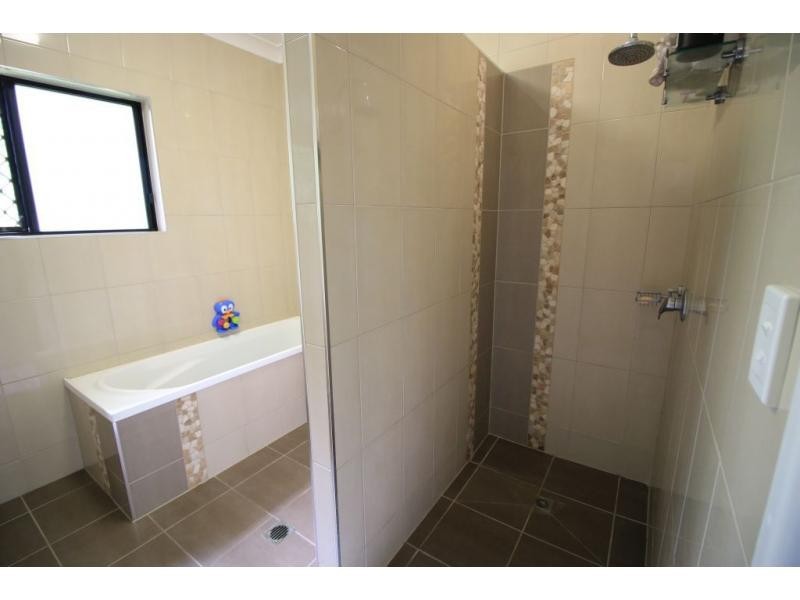 47A BOWLING Green, Brandon QLD 4808