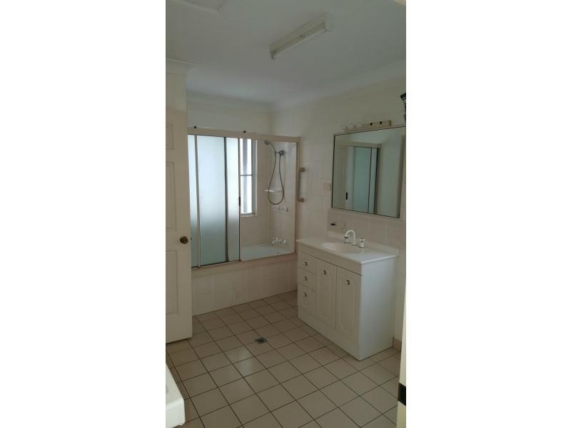 47 Laurence Crescent, Ayr QLD 4807